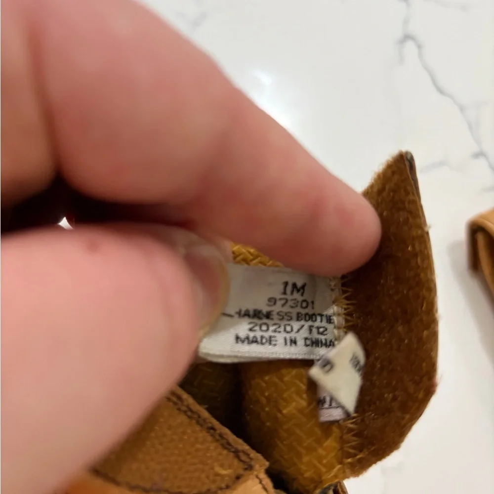 NWOT Frye Leather Crib Shoes Infant Size 3 Months Tan Harness Booties size 1M
